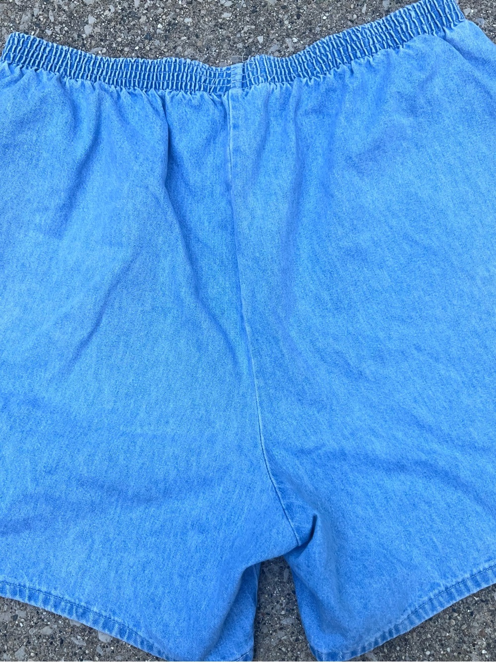 Vintage Chic 20W Light Wash Denim Pull-On Shorts Elastic Waist Y2K - Picture 4 of 6